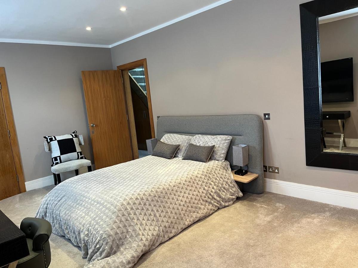 Mansion Queensberry London Bagian luar foto