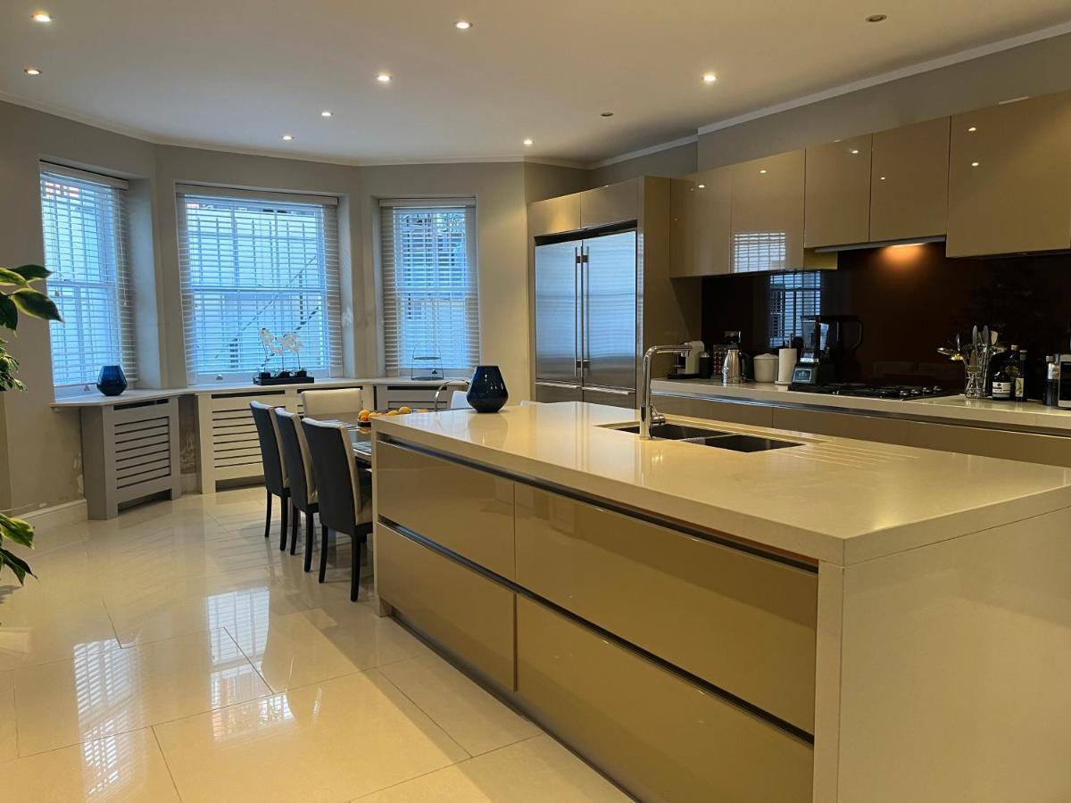 Mansion Queensberry London Bagian luar foto