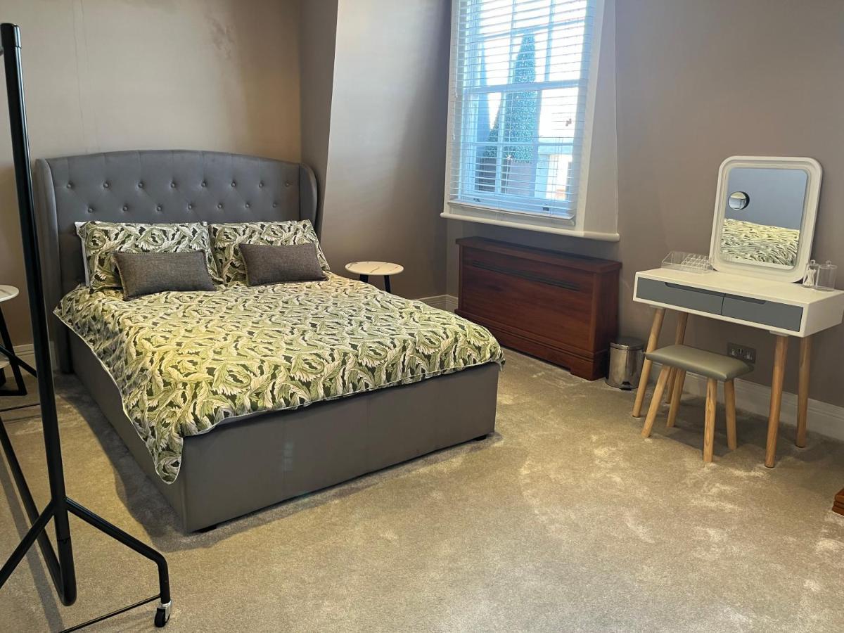 Mansion Queensberry London Bagian luar foto